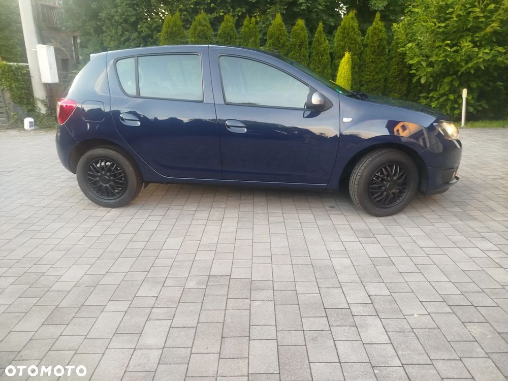 Dacia Sandero 1.2 16V 75 Laureate - 8