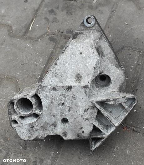 ŁAPA SILNIKA AUDI A3 8P 1.6B 06F199207G - 1