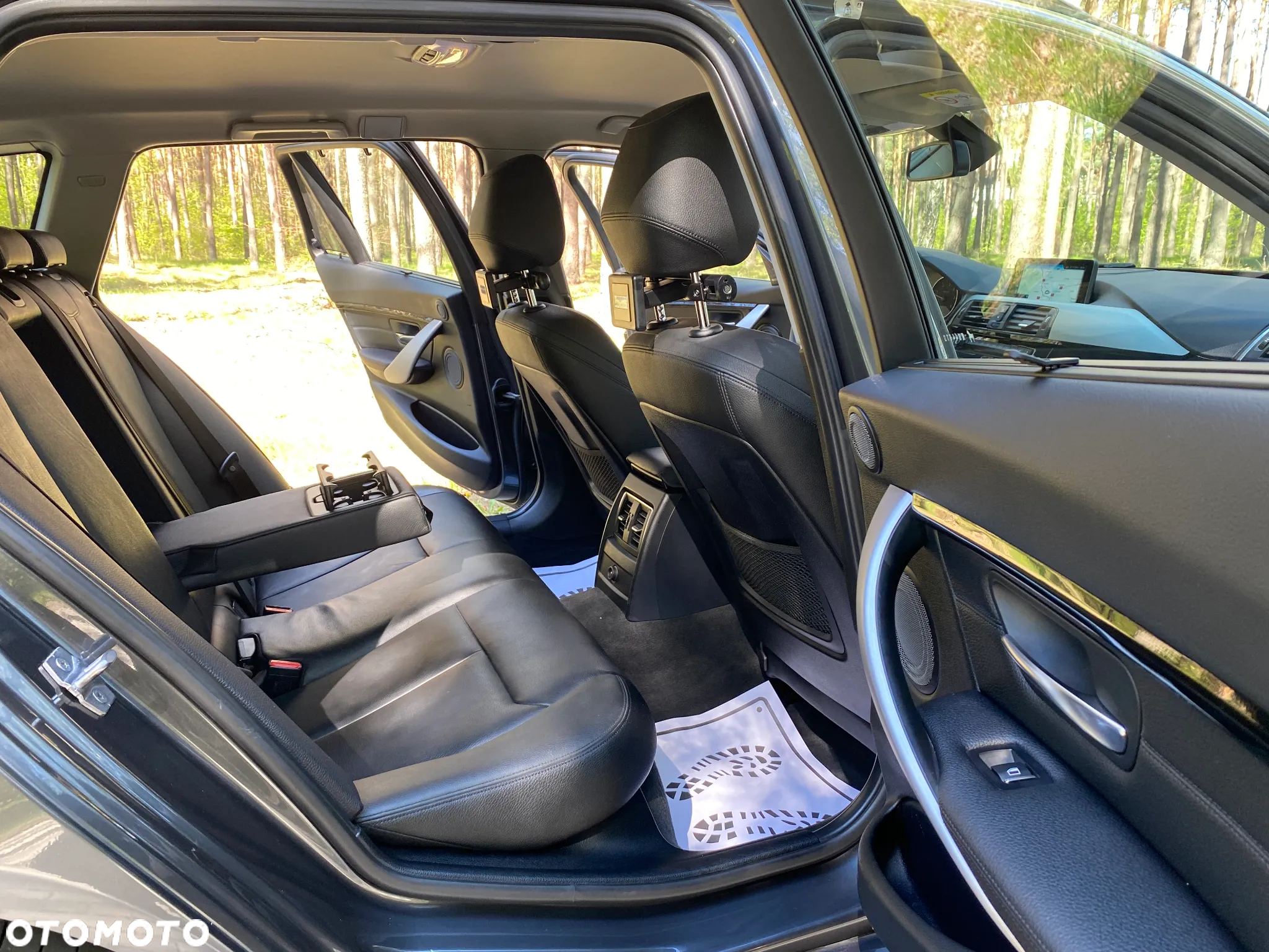 BMW Seria 3 330d xDrive Luxury Line - 28