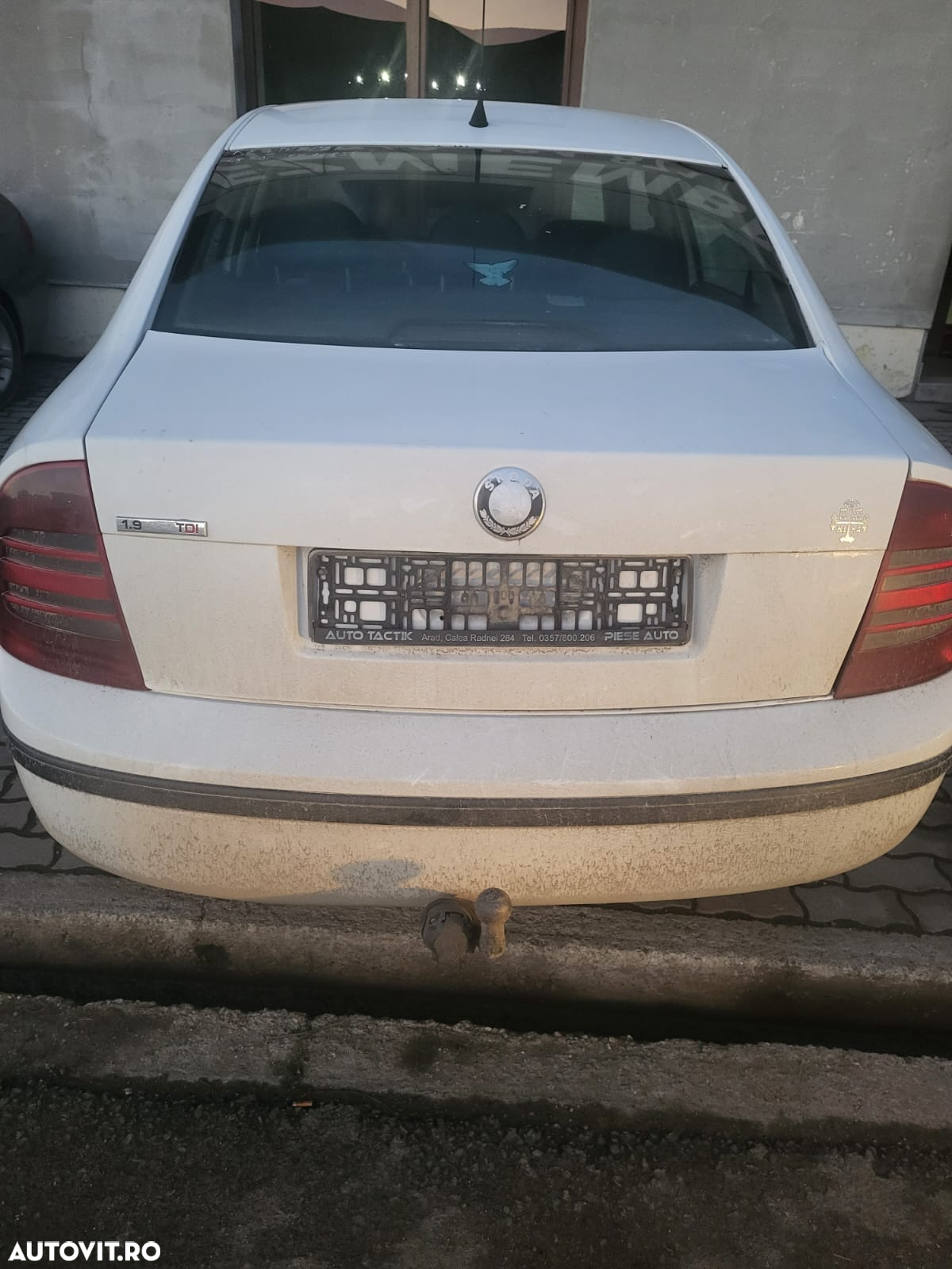 Dezmembram Skoda Superb din 2005 1,9 d  AWX - 2