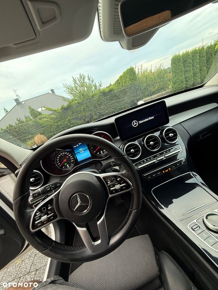 Mercedes-Benz Klasa C 220 d 4Matic 9G-TRONIC AMG Line - 22
