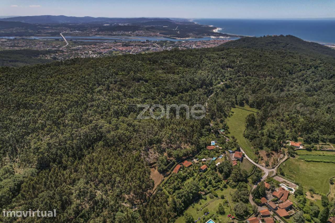 Moradia para reconstrução em S. Mamede, Areosa - Viana do Castelo - Grande imagem: 2/21