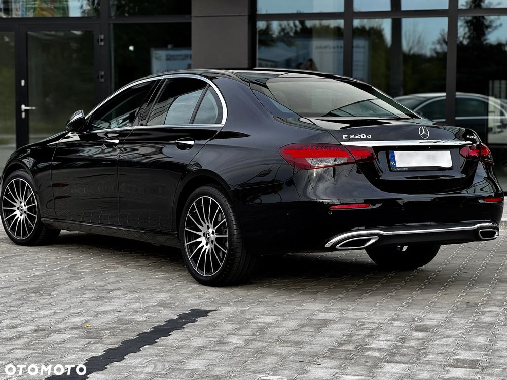 Mercedes-Benz Klasa E 220 d 4-Matic AMG/Avantgarde - 15
