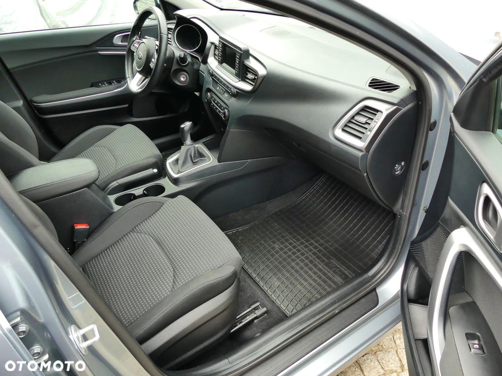 Kia Ceed - 18