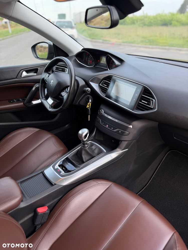 Peugeot 308 BlueHDi 120 Stop & Start Style - 11