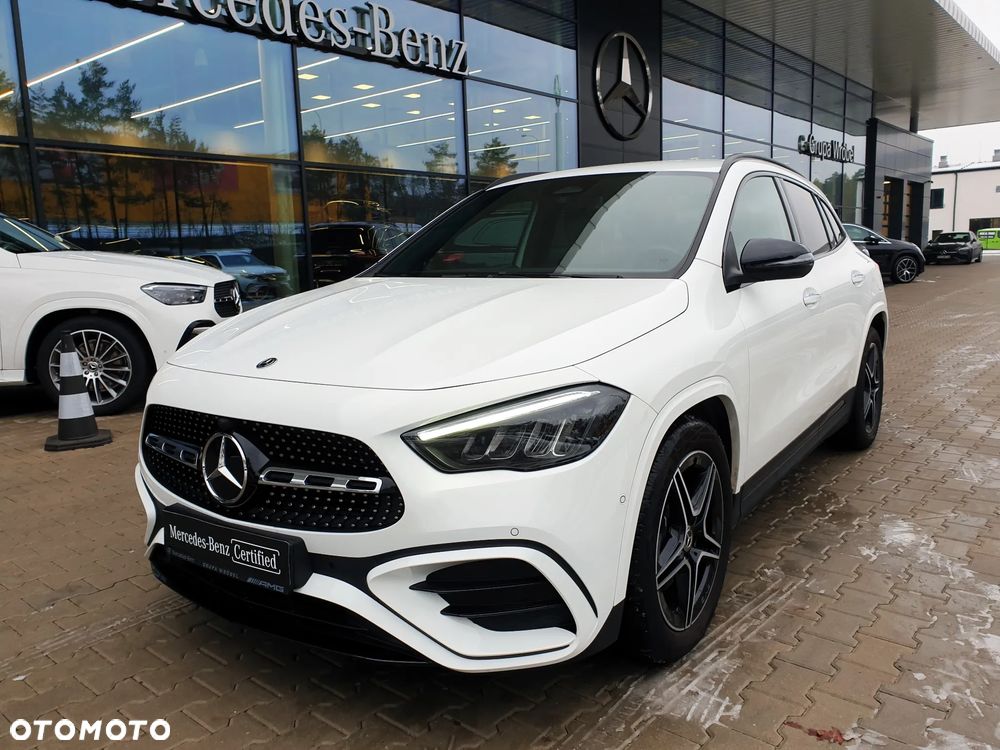 Mercedes-Benz GLA 200 AMG Line - 1