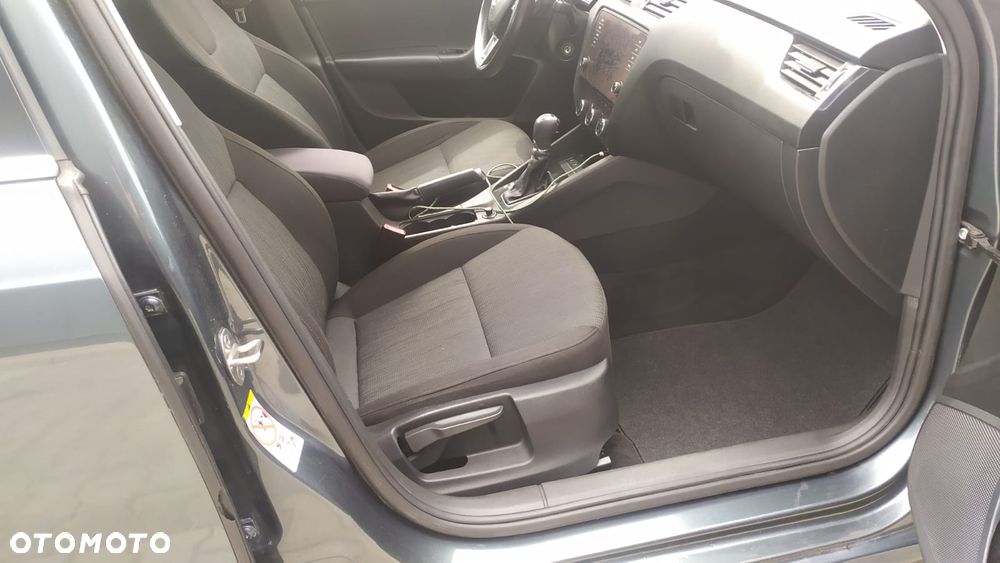 Skoda Octavia 1.6 TDI DSG Premium Edition - 9
