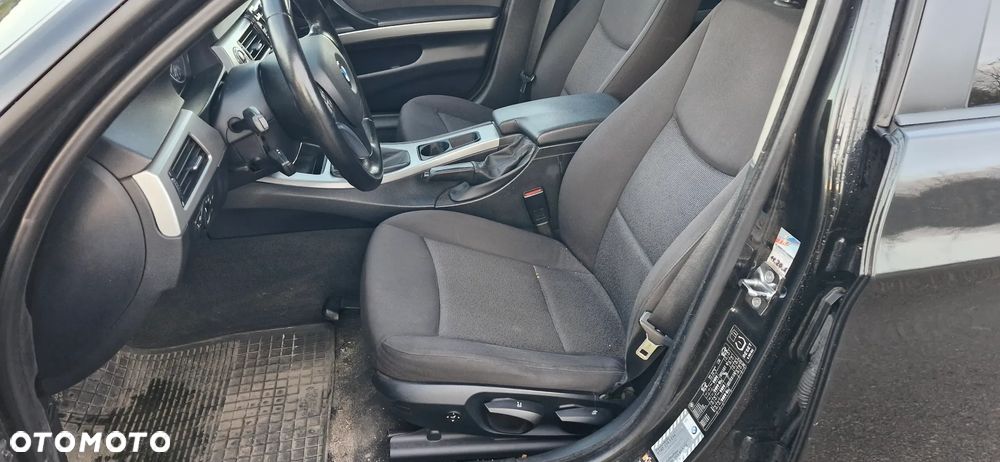 BMW Seria 3 - 18