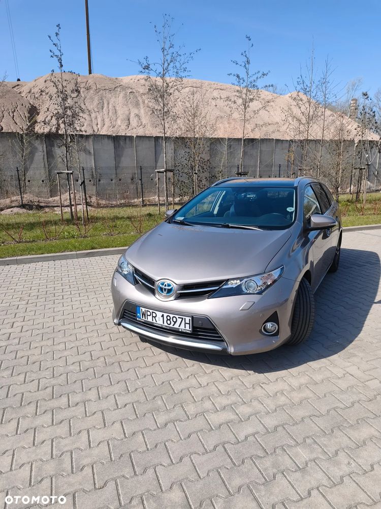 Toyota Auris - 1