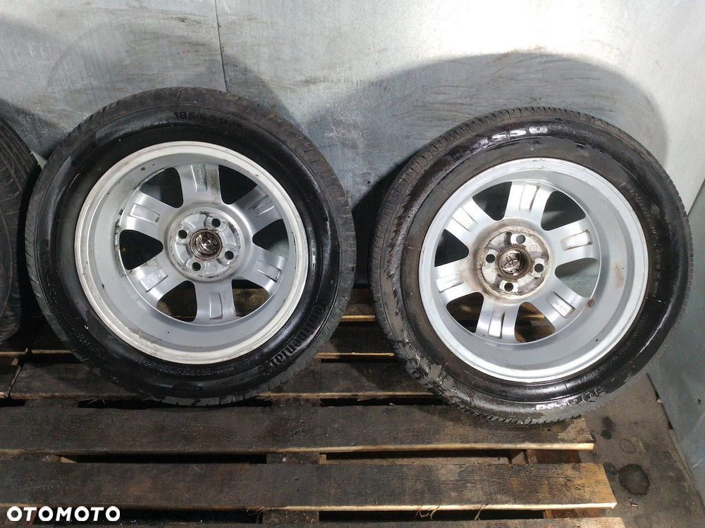 FELGI ALUMINIOWE KOMPLET 15 Z OPONAMI TOYOTA IQ - 4