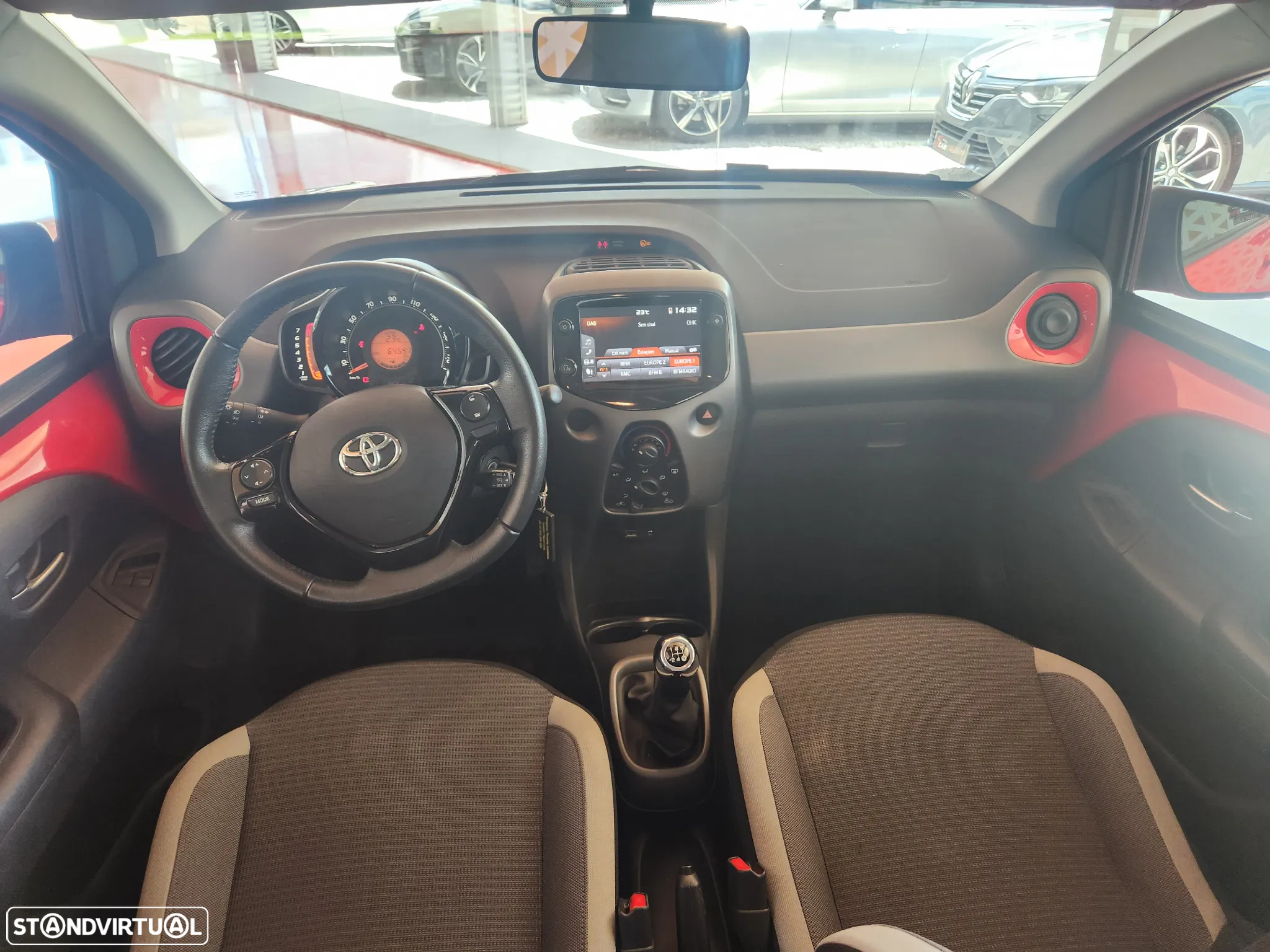Toyota Aygo 1.0 X-Play+X-Touch - 11