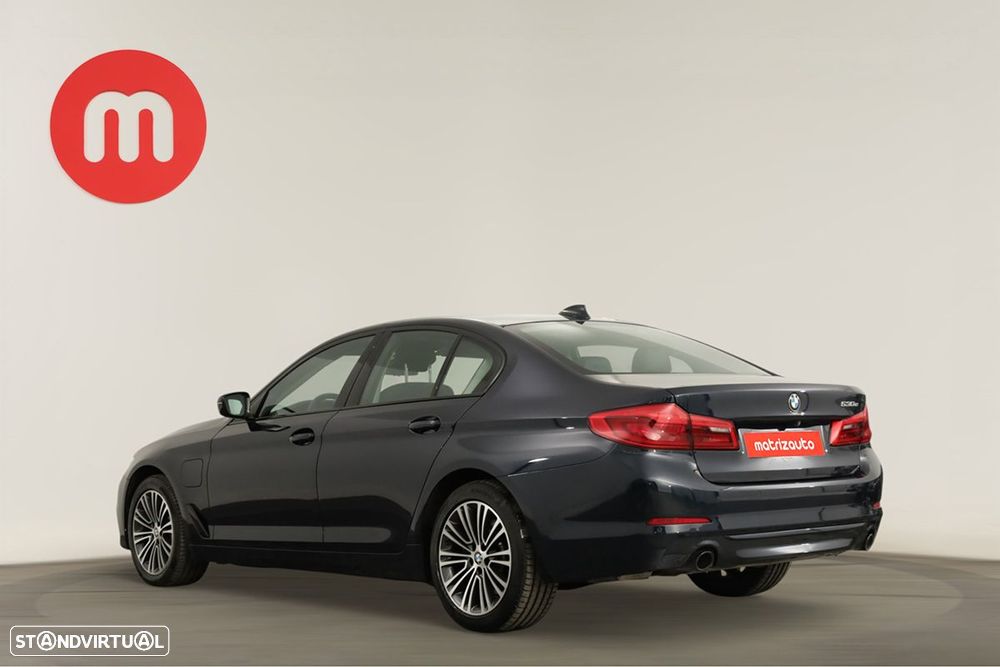 BMW 530 e Line Luxury - 3