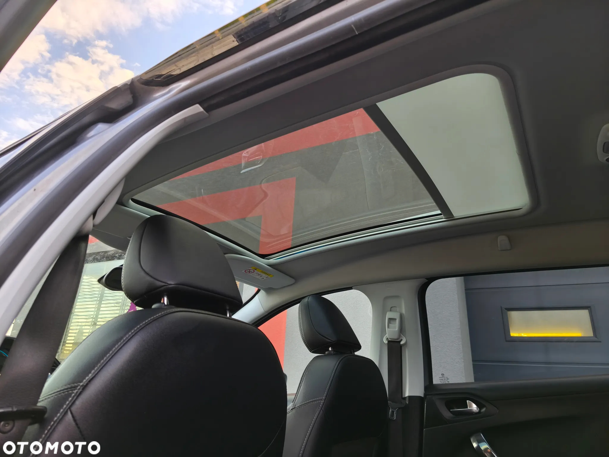 Peugeot 2008 1.2 VTi Allure - 9