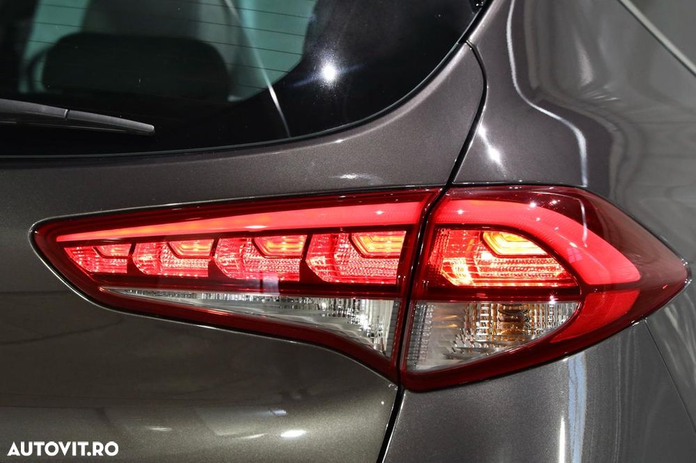 Hyundai Tucson 2.0 CRDI 4WD Automatik Advantage - 15