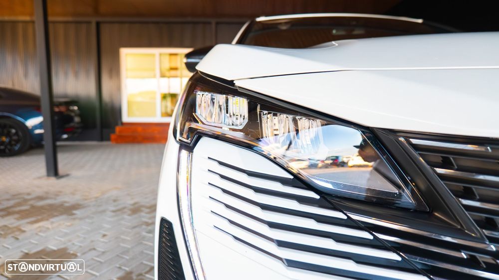 Peugeot 5008 1.2 PureTech Allure Pack EAT8 - 25