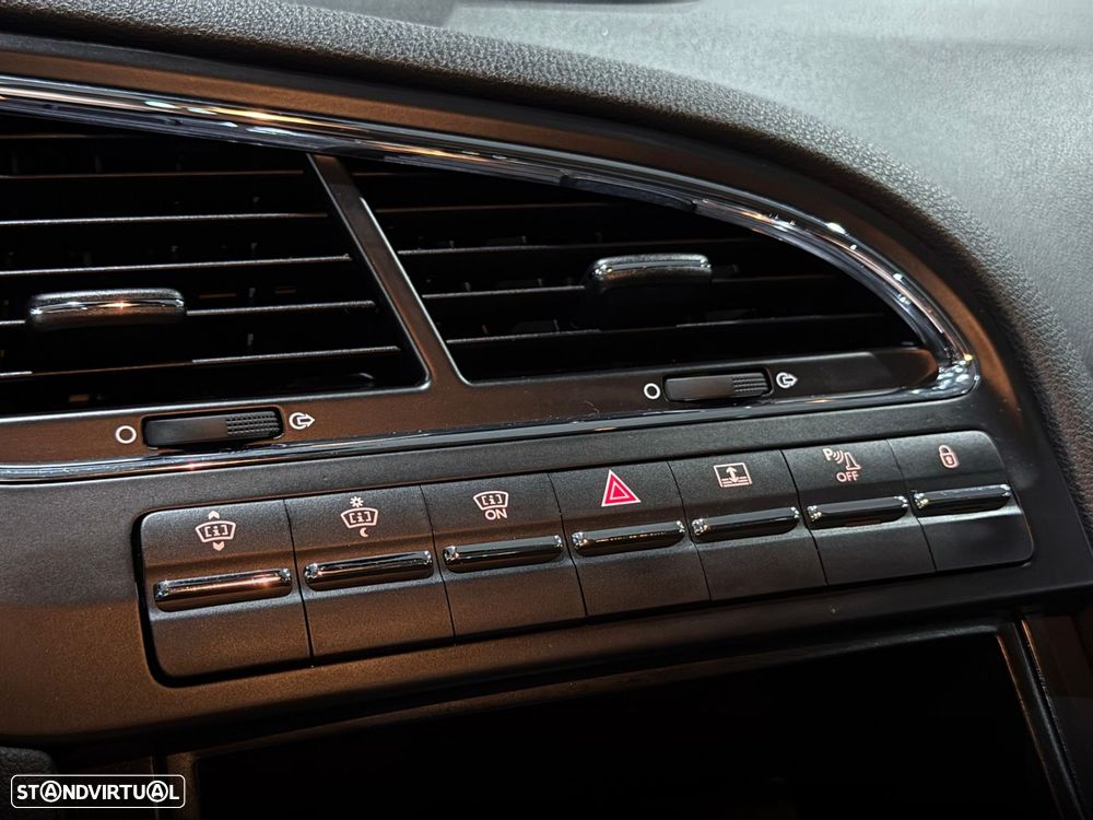 Peugeot 5008 1.6 BlueHDi Allure EAT6 - 24