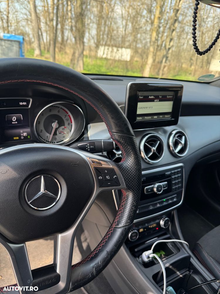Mercedes-Benz CLA - 12