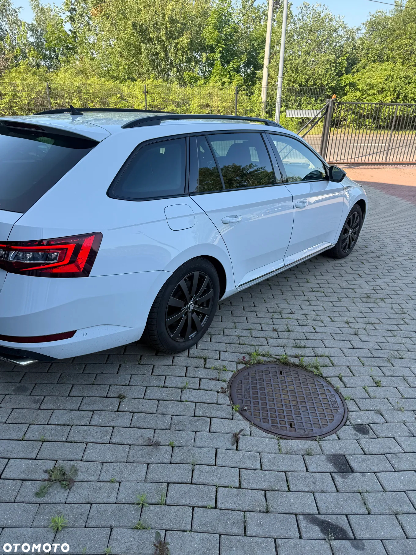 Skoda Superb 2.0 TSI 4x4 DSG Sportline - 4