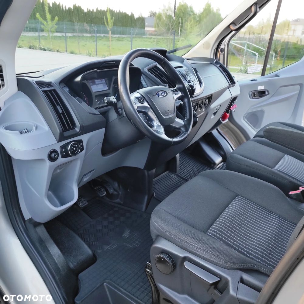 Ford Transit Autobus 18 osób 2.2 TDCI 155 KM 2017 r - 15