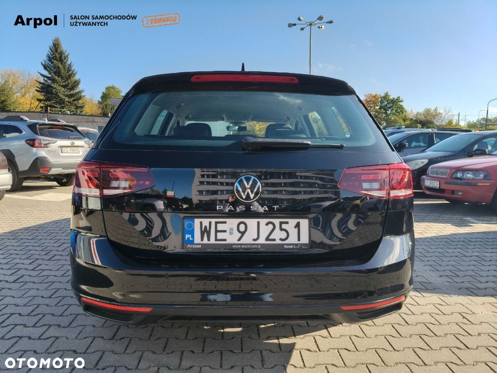 Volkswagen Passat - 31