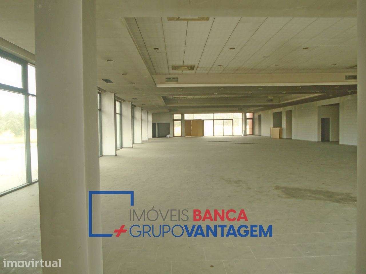Terreno para Construção no Porto Alto/Samora Correia, com edificio ... - Grande imagem: 4/17
