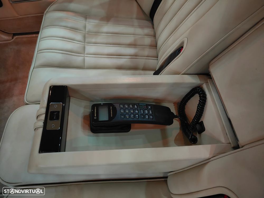 Rolls Royce Silver Spur - 19