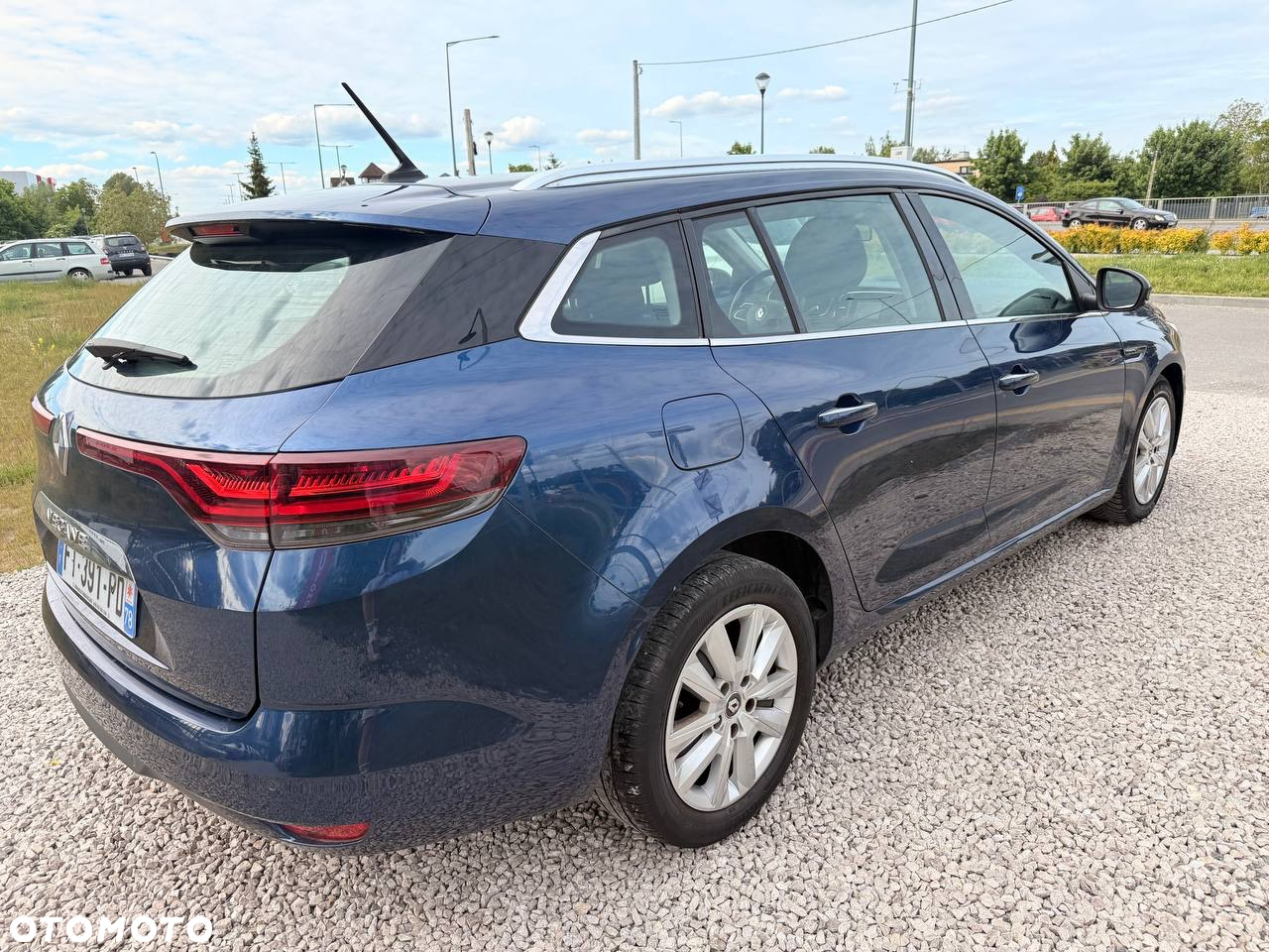 Renault Megane 1.5 Blue dCi Business - 4