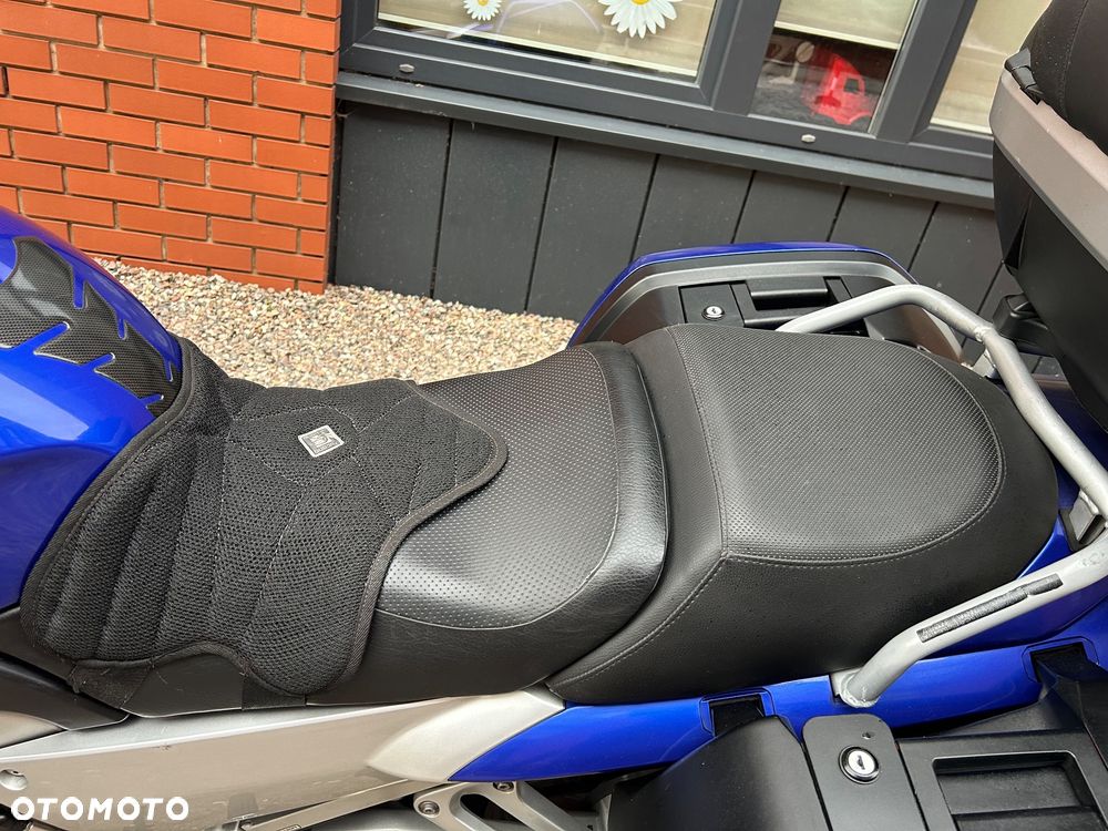 Yamaha FJR - 37