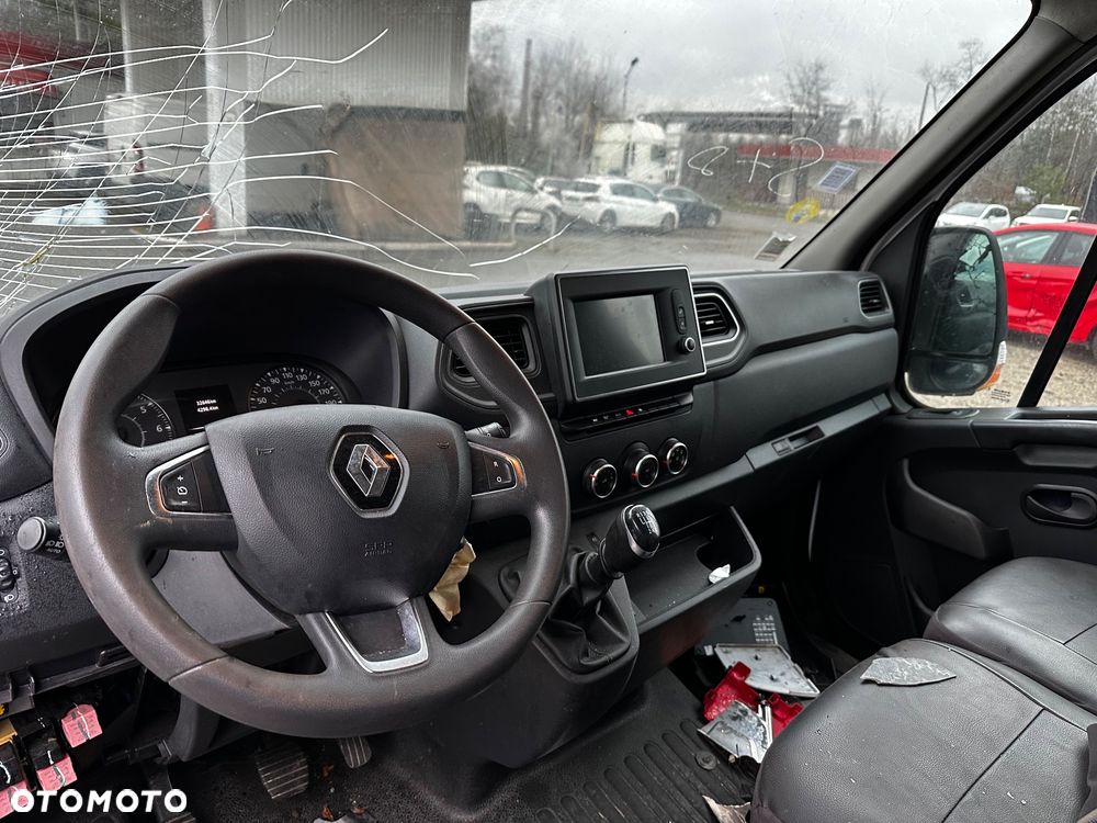Renault Master - 18