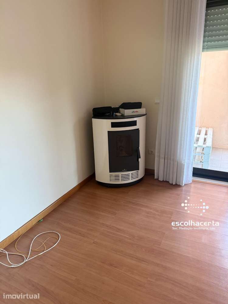 Apartamento T3 Espetacular com Vista para o Castelo de Palmela - Grande imagem: 3/36