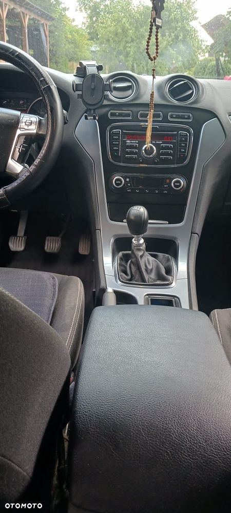 Ford Mondeo 1.6 TDCi Ambiente - 9