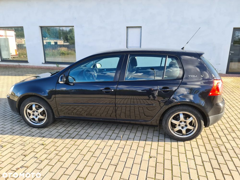Volkswagen Golf - 6