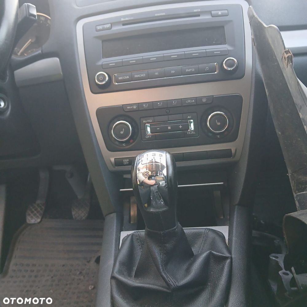 Skoda Octavia 1.4 TSI Ambiente - 8