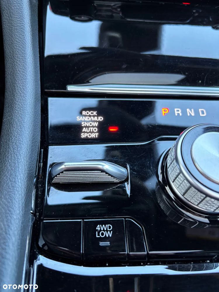 Jeep Grand Cherokee - 29