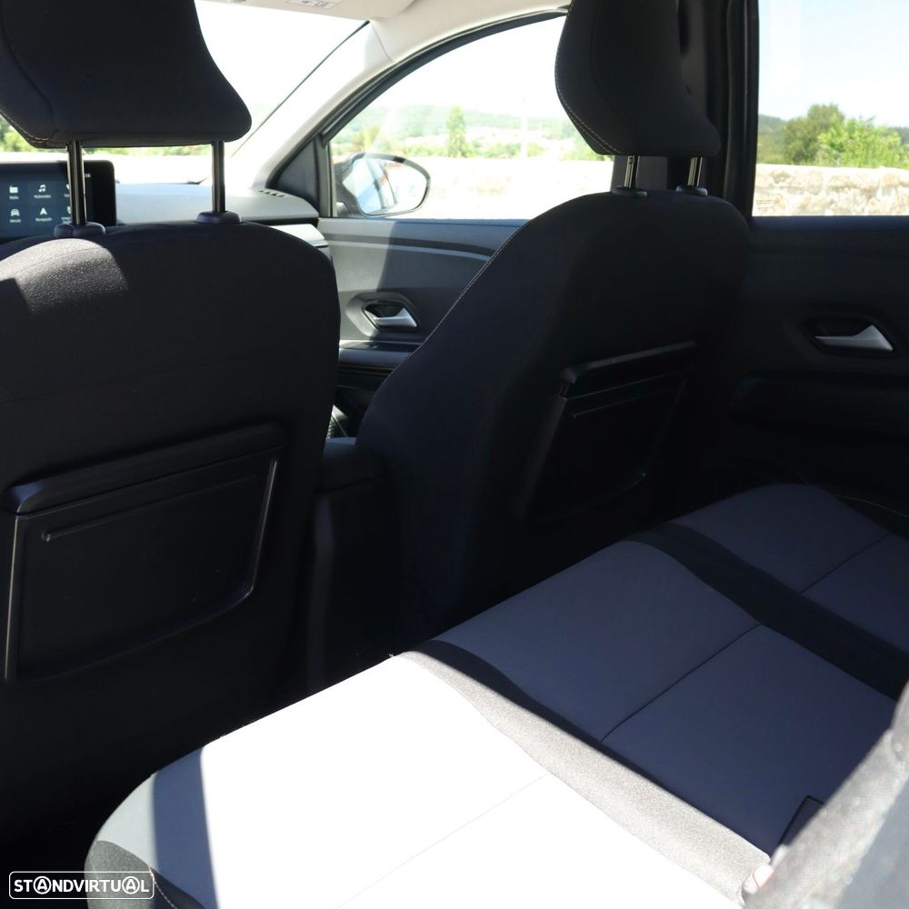 Dacia Jogger 1.6 SL Extreme 7L - 29