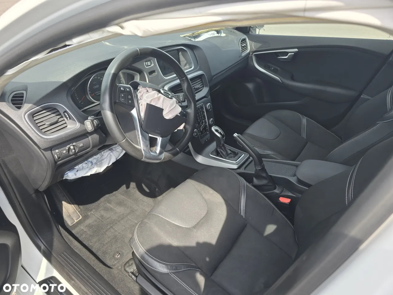 Volvo V40 T2 Geartronic Momentum - 14