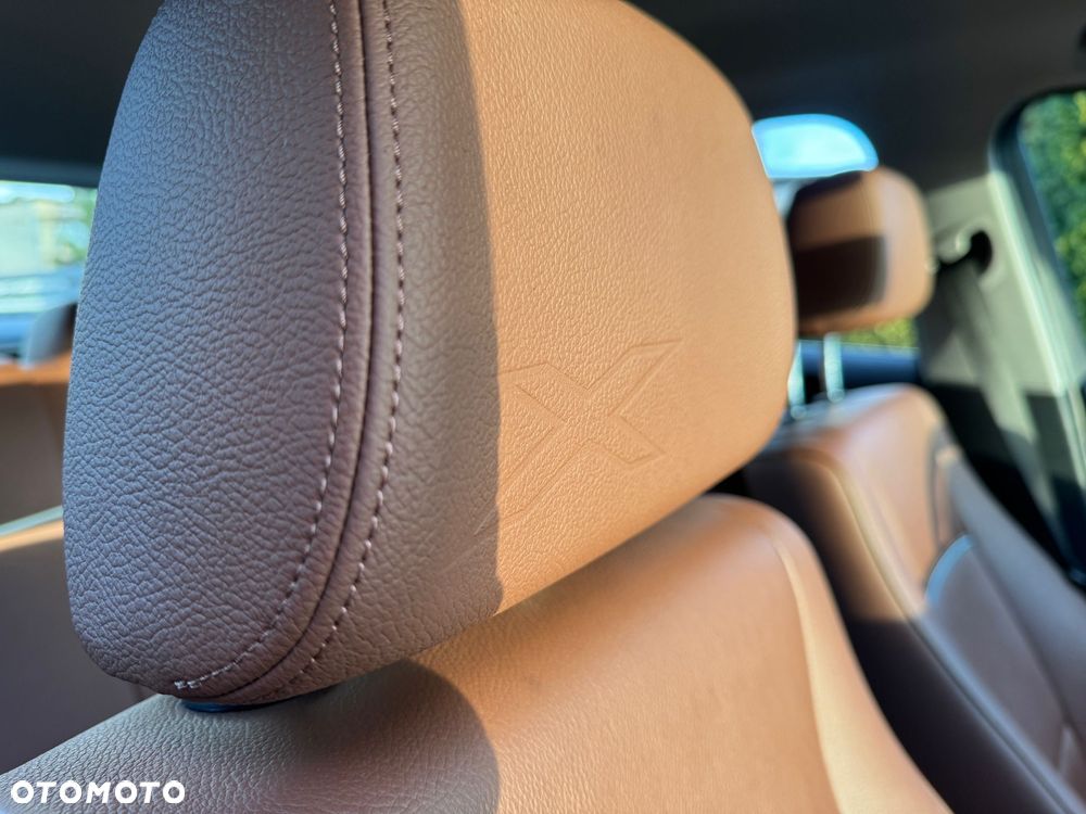 BMW X1 xDrive18d xLine - 25