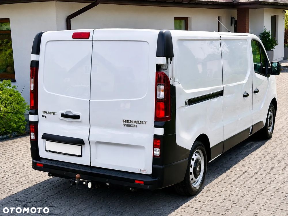 Renault TRAFIC - 2