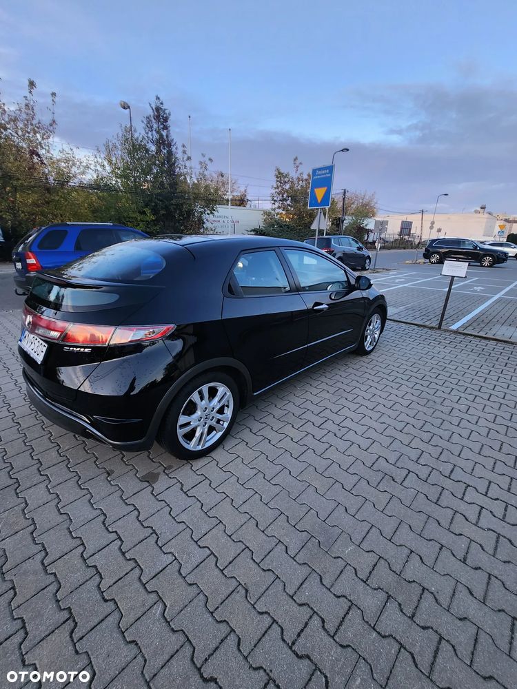 Honda Civic 1.8 Executive - 5