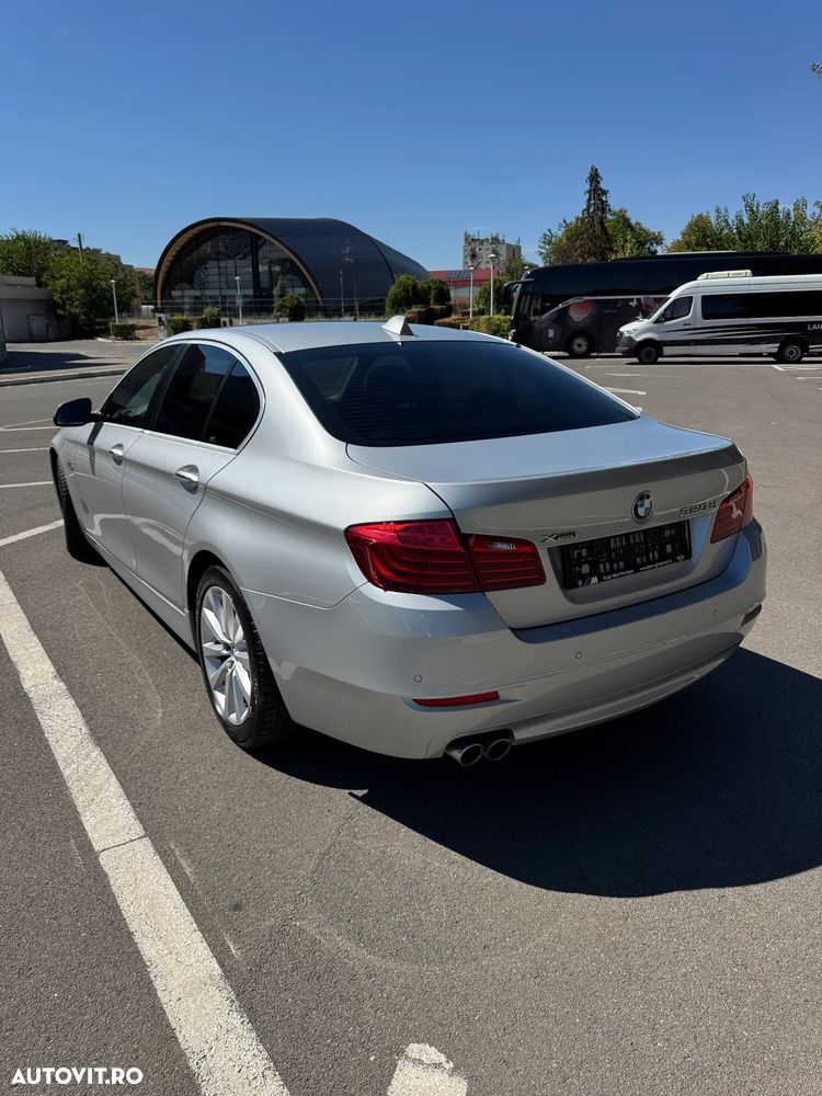 BMW Seria 5 520d xDrive AT - 7