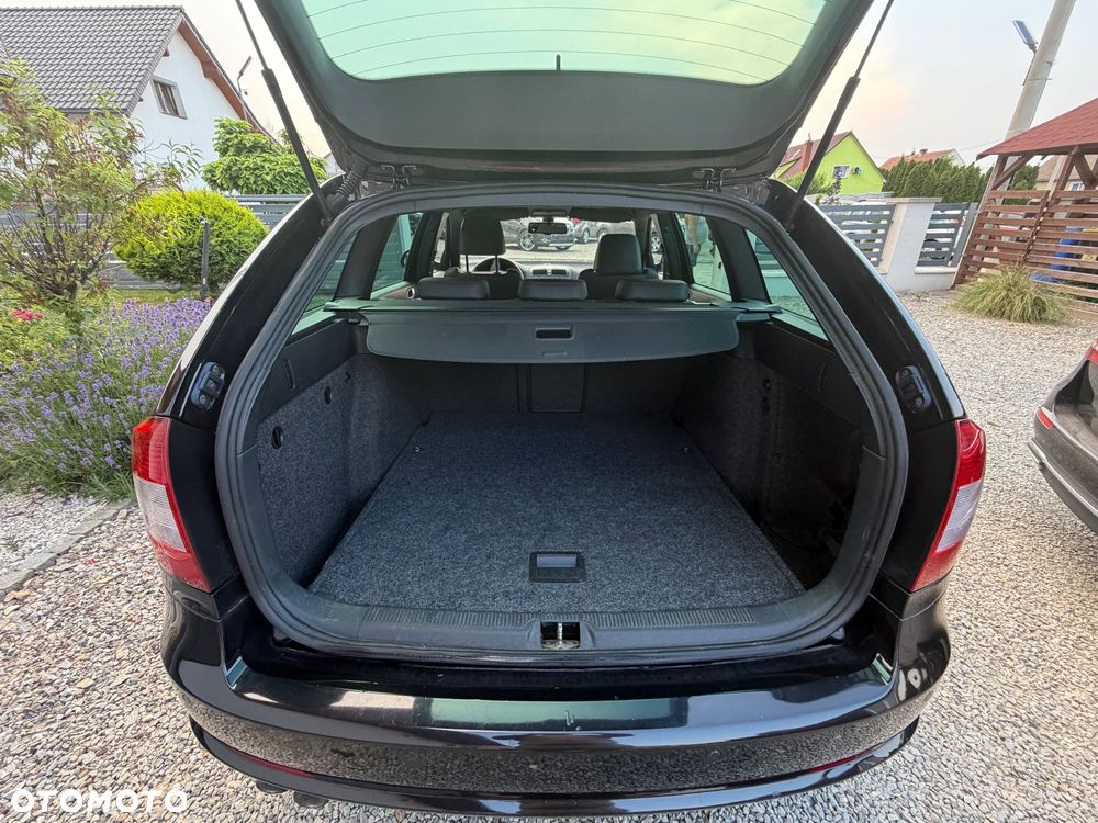 Skoda Octavia 2.0 TDI RS - 10