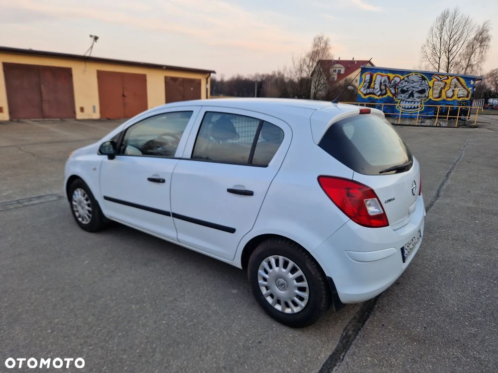 Opel Corsa - 4