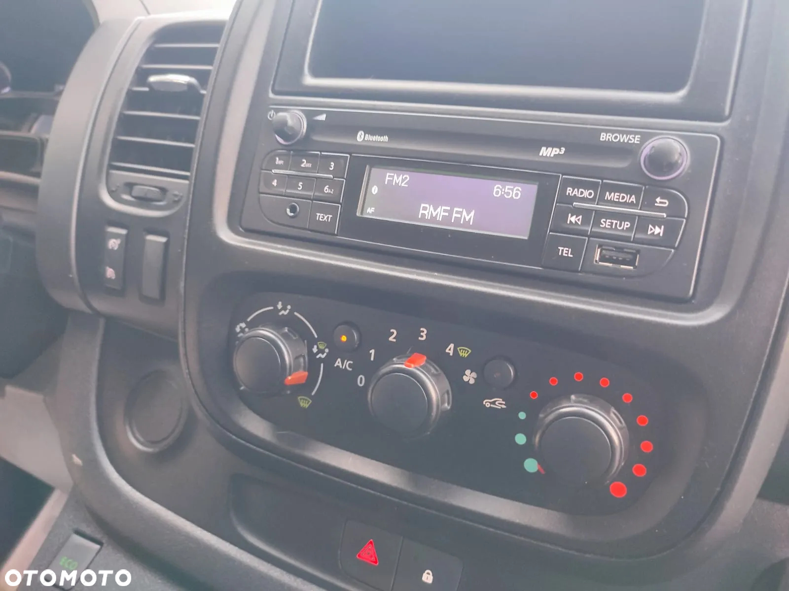 Opel Vivaro - 20