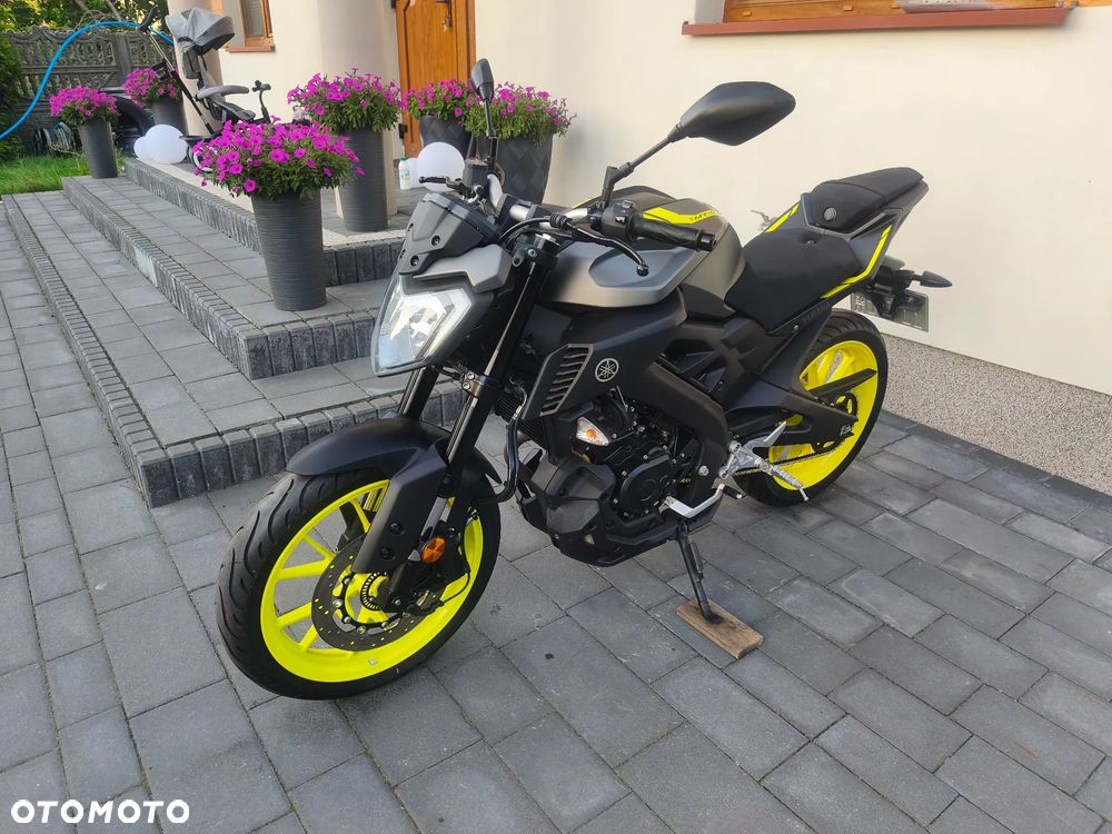 Yamaha MT - 7
