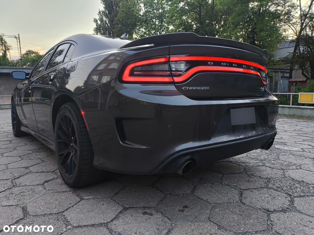 Dodge Charger 5.7 R/T - 25
