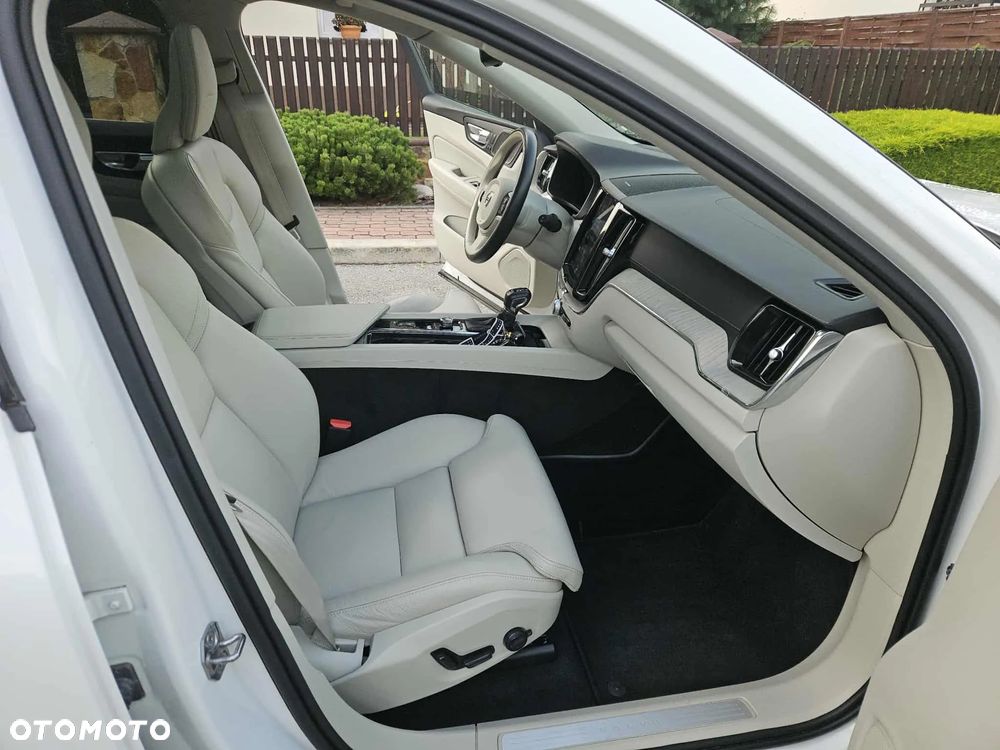 Volvo XC 60 T5 AWD Inscription - 12