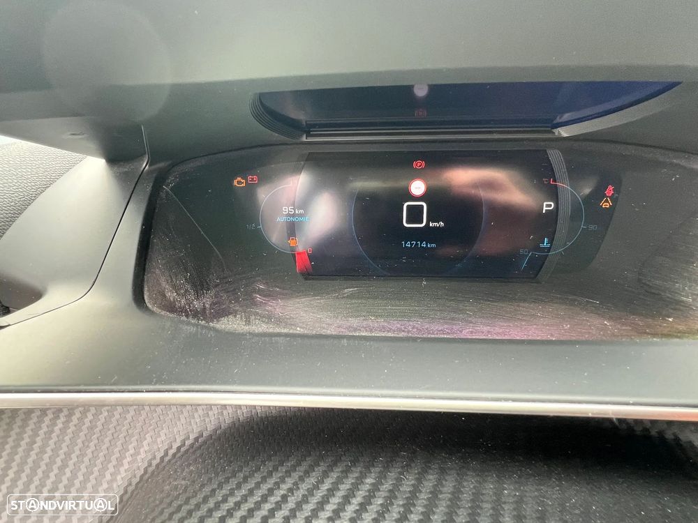 Peugeot 208 1.2 PureTech Allure EAT8 - 26