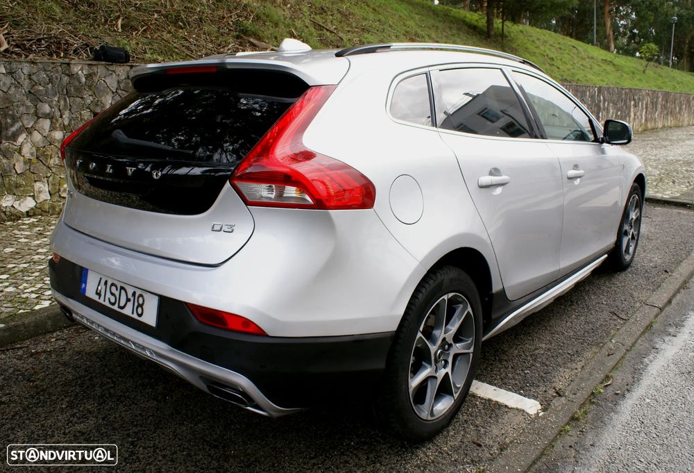 Volvo V40 2.0 D3 VOR - 6