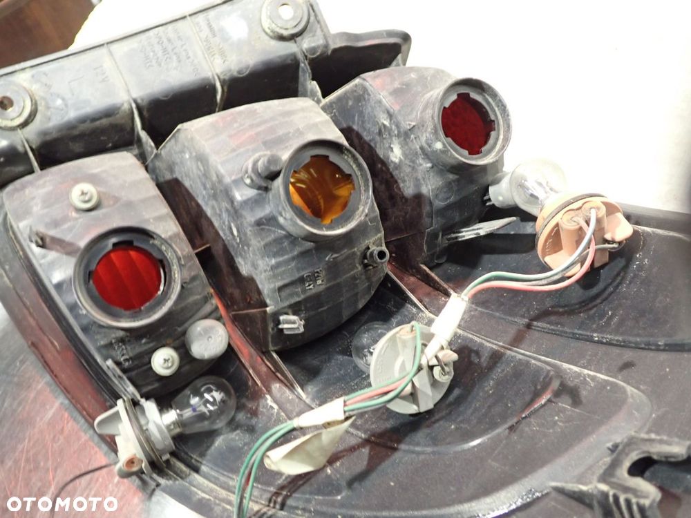 LAMPA LEWA TYLNA SUZUKI SX4 1.6 - 8