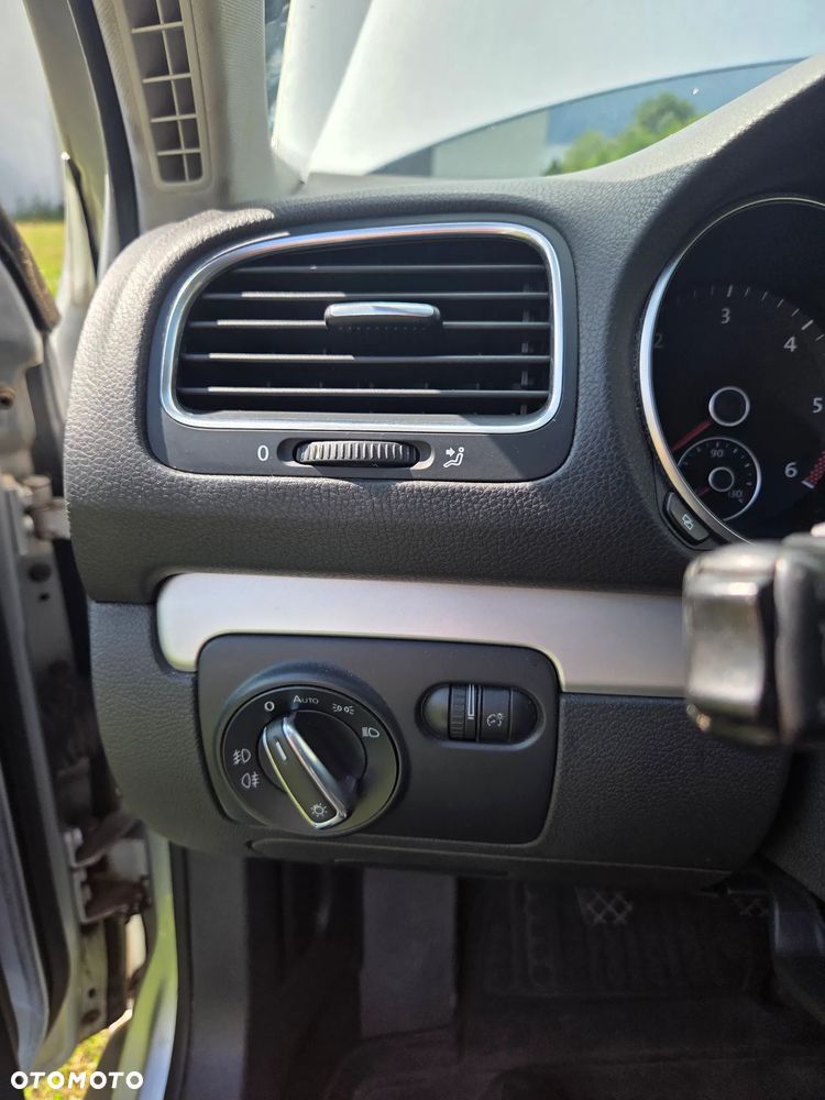 Volkswagen Golf 2.0 TDI Highline - 14